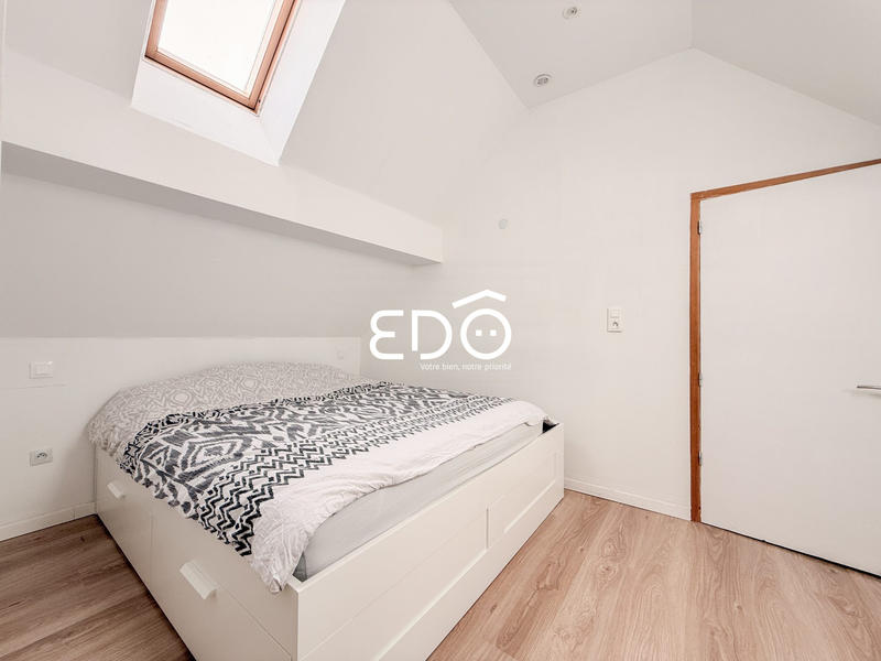 Appartement - 94 m² - 5 pièces