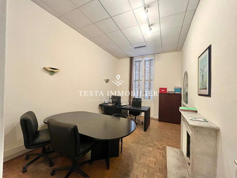 Appartement - 201 m² - 8 pièces