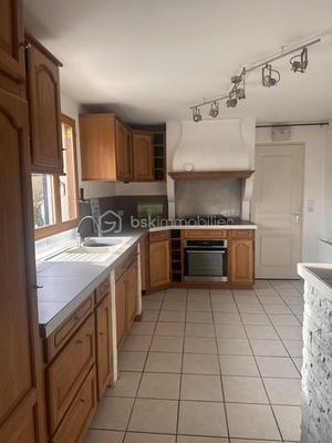 Maison - 105 m² - 6 pièces