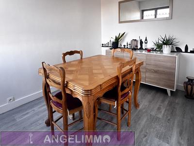 Appartement - 70 m² - 4 pièces