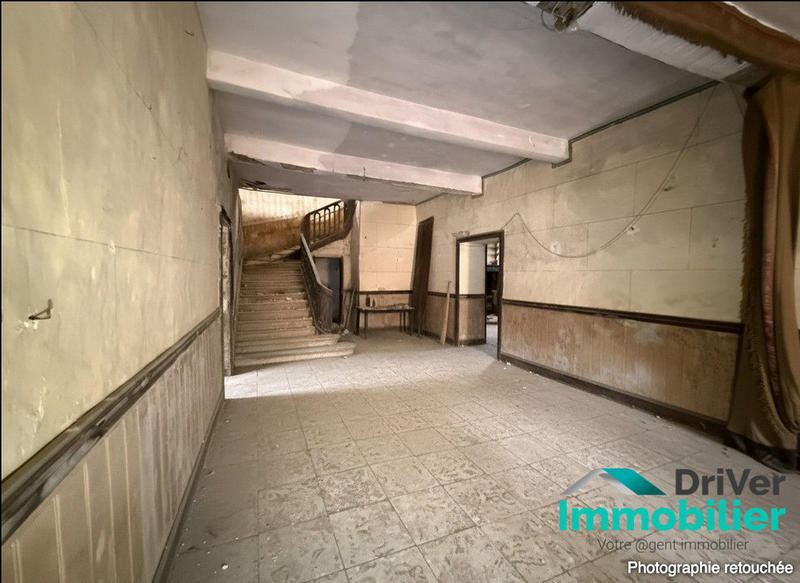 Maison ancienne - 490 m² - 8 pièces