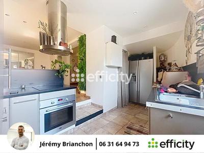 Maison - 150 m² - 5 pièces