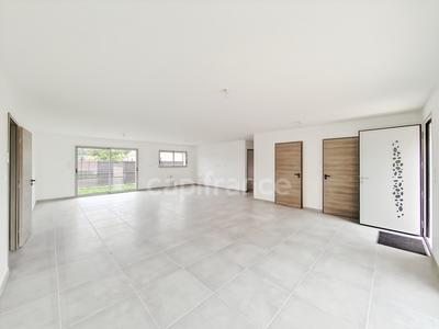 Maison - 134 m² - 6 pièces