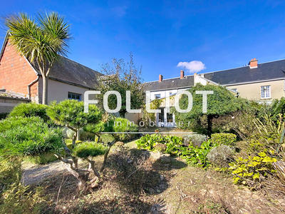 Maison - 200 m² - 7 pièces