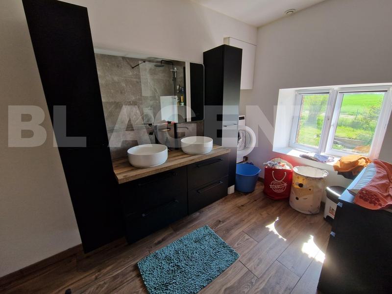 Maison en pierre - 182 m² - 9 pièces