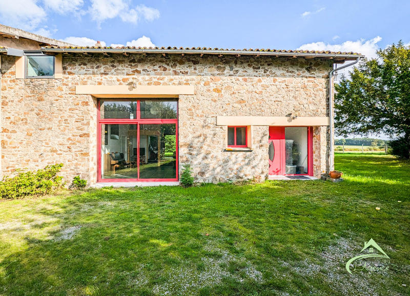 Maison - 261 m² - 8 pièces