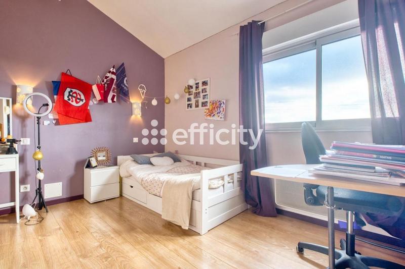 Pavillon - 133 m² - 6 pièces