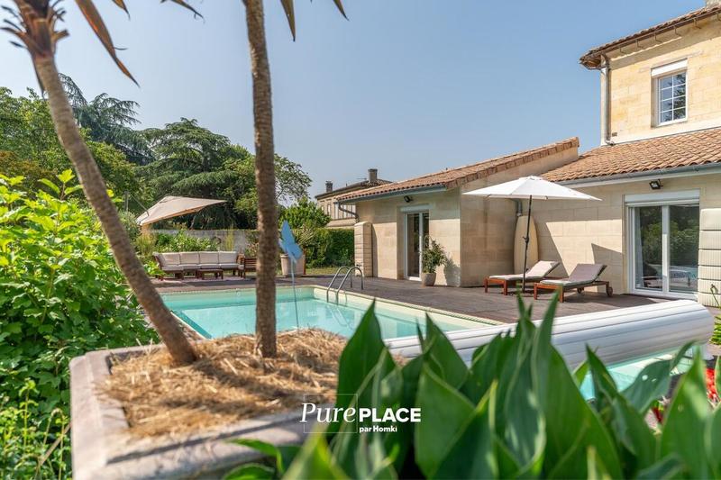 Maison de maîtres - 270 m² - 7 pièces