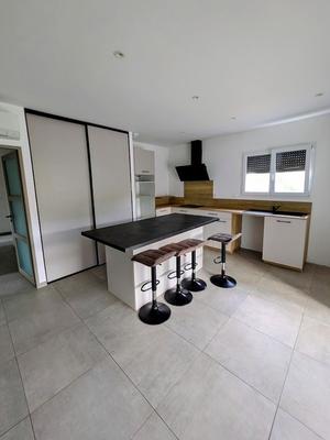 Villa - 80 m² - 5 pièces