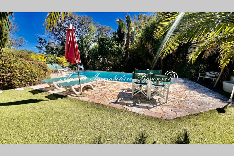 Maison - 172 m² - 7 pièces