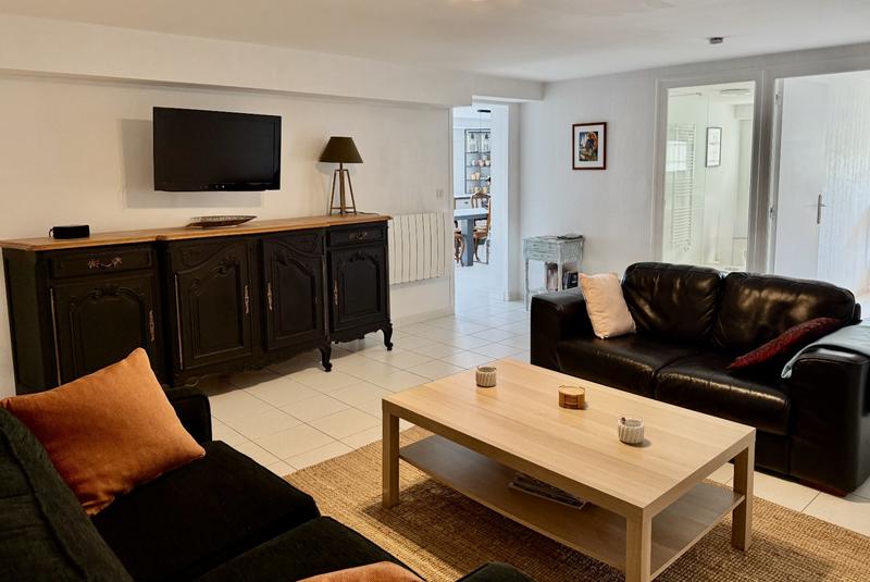 Maison - 280 m² - 15 pièces