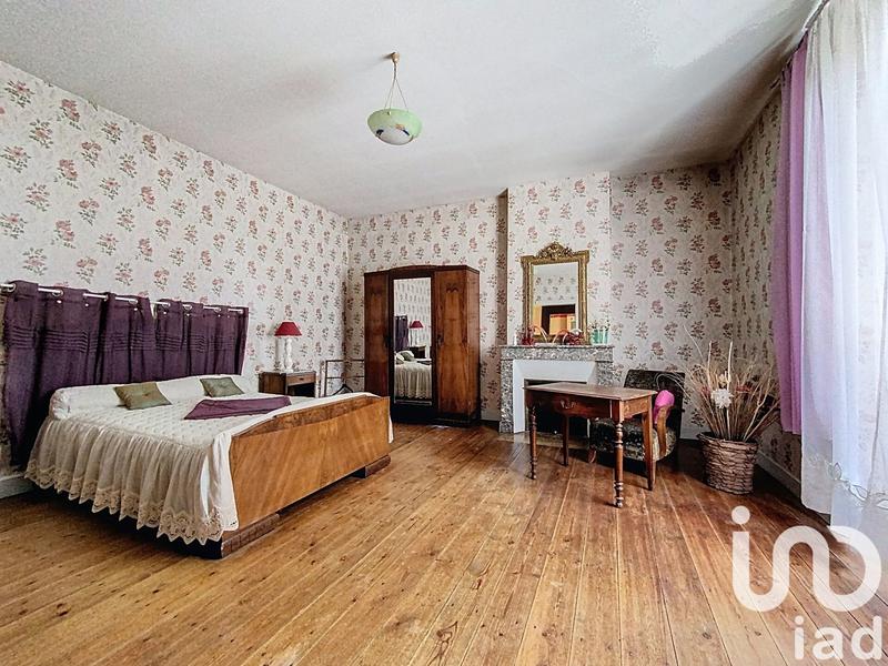 Maison - 267 m² - 9 pièces