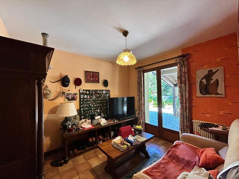 Propriété - 208 m² - 6 pièces