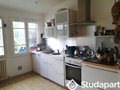 Chambre - 12 m² - 1 pièce