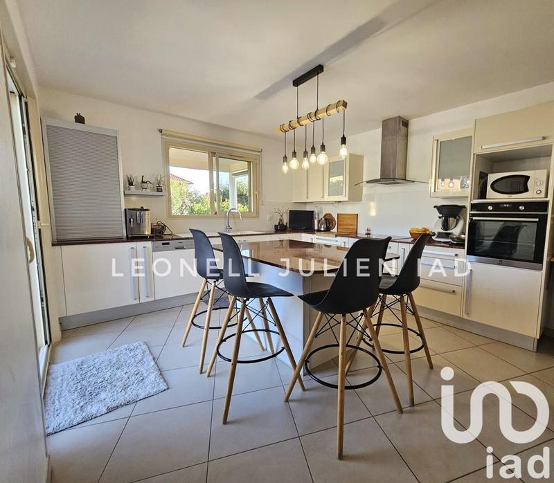 Maison de maîtres - 244 m² - 7 pièces