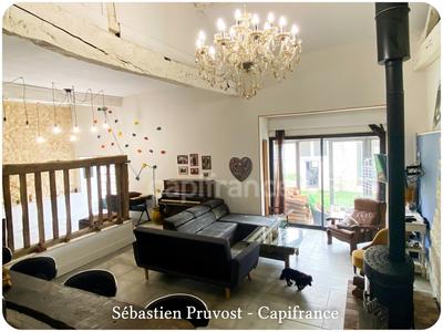 Propriété - 145 m² - 10 pièces