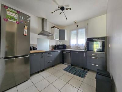 Maison traditionnelle - 75 m² - 3 pièces