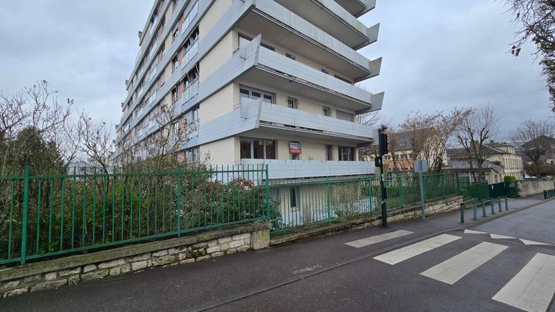 Appartement - 104 m² - 4 pièces