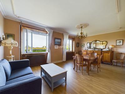 Maison - 121 m² - 6 pièces