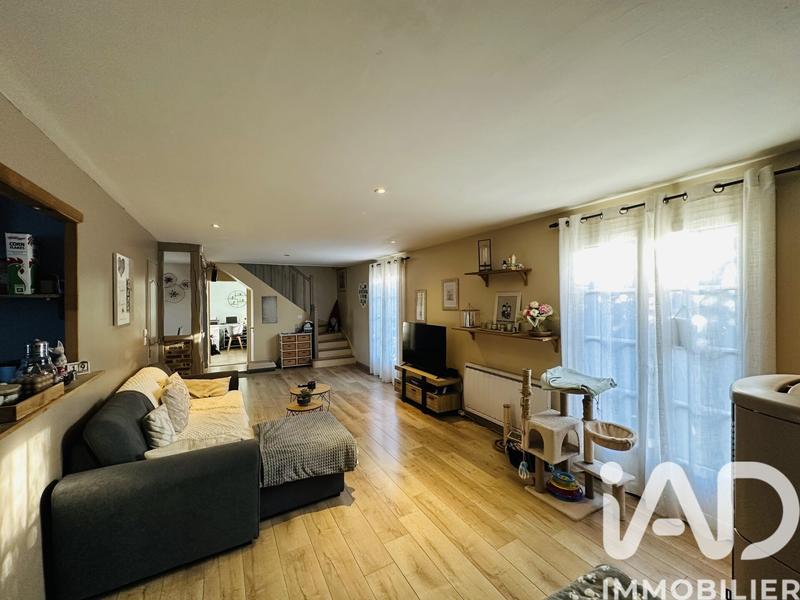 Maison - 93 m² - 4 pièces