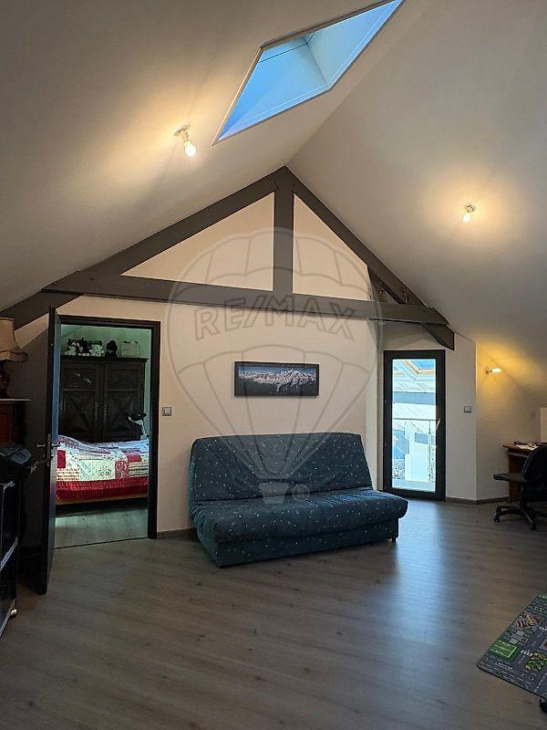 Villa - 185 m² - 6 pièces