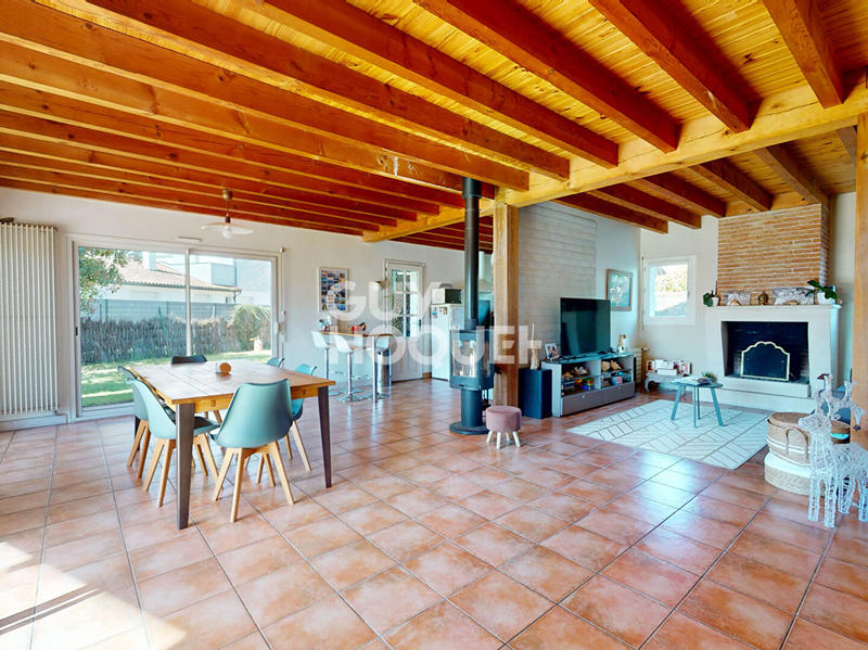 Maison - 137 m² - 5 pièces