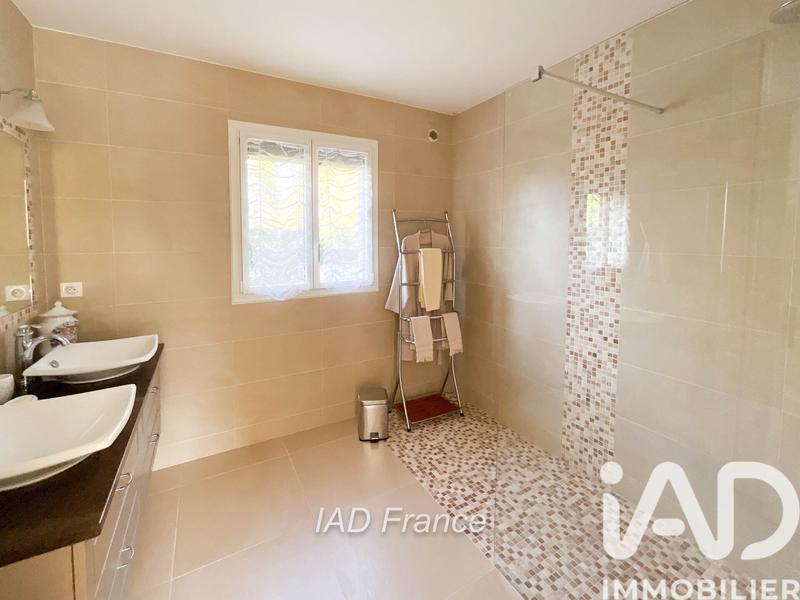 Maison - 190 m² - 7 pièces