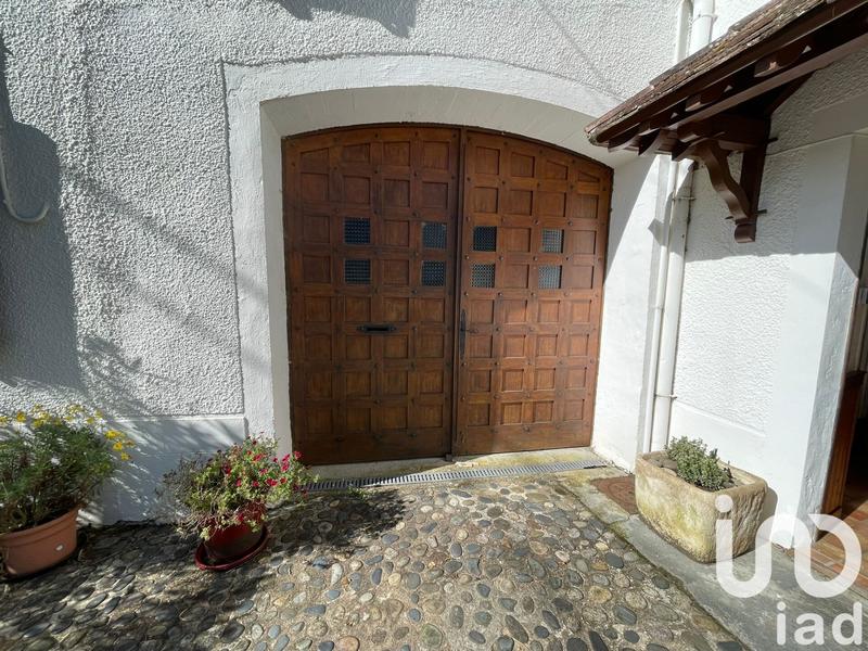 Maison - 200 m² - 7 pièces