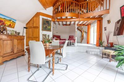 Maison - 145 m² - 6 pièces