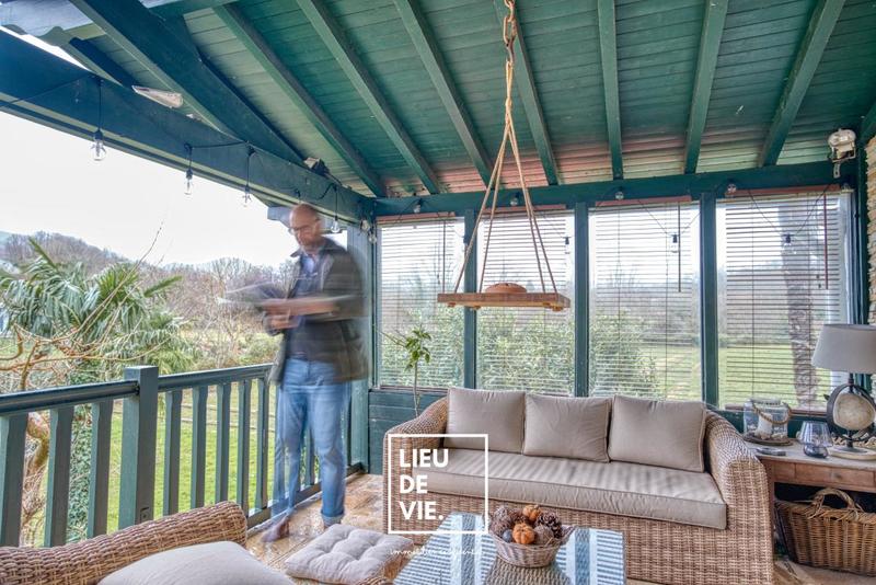 Maison ancienne - 210 m² - 8 pièces