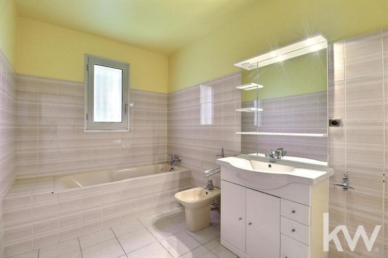 Maison - 185 m² - 6 pièces