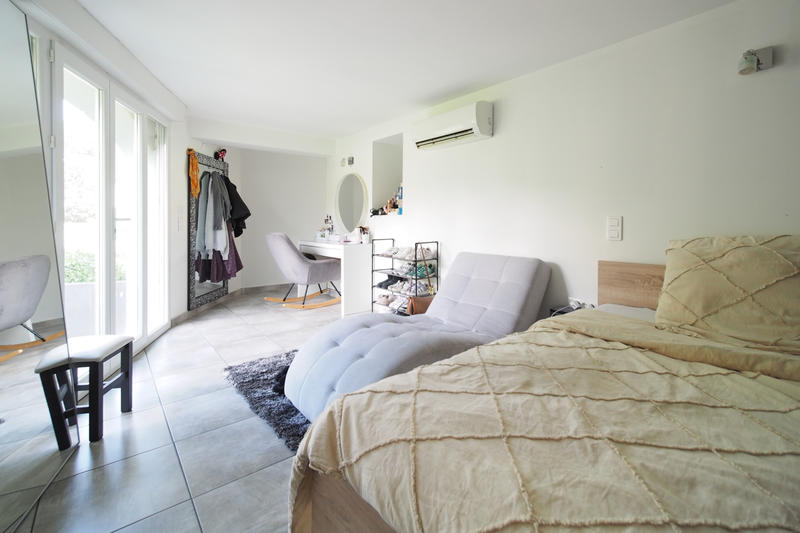 Maison - 190 m² - 6 pièces