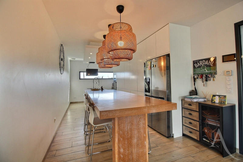 Maison - 150 m² - 6 pièces