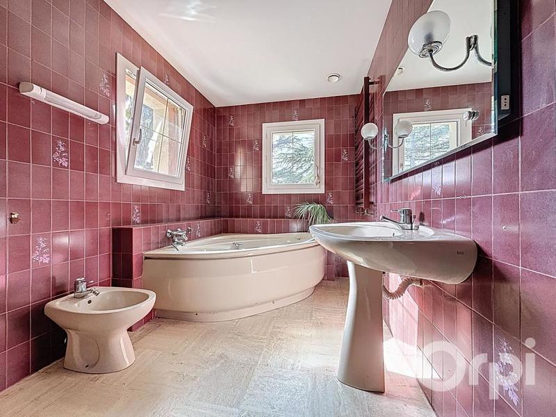 Maison - 135 m² - 4 pièces