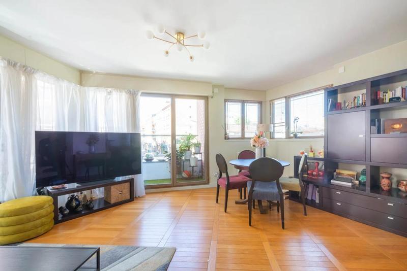 Appartement - 82 m² - 4 pièces