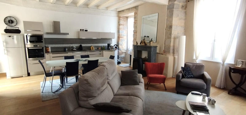 Maison - 93 m² - 4 pièces