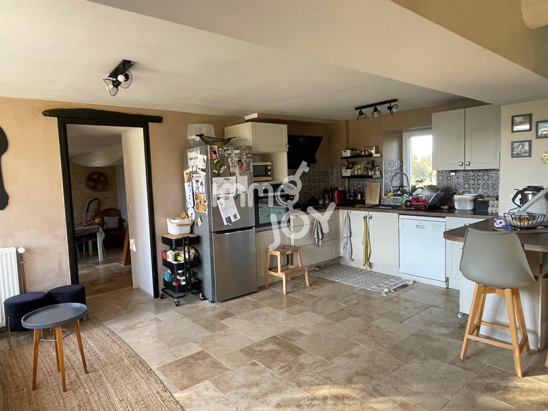 Maison - 230 m² - 11 pièces