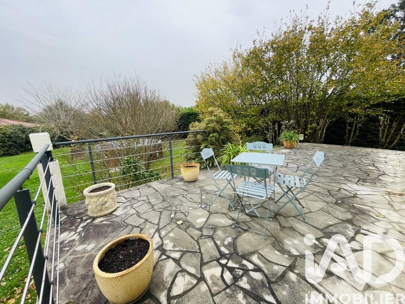 Maison - 104 m² - 6 pièces