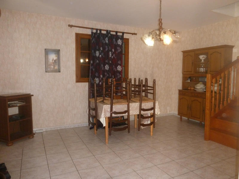 Maison - 316 m² - 18 pièces