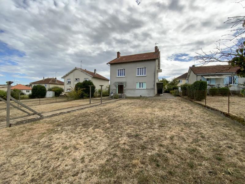 Maison - 161 m² - 8 pièces