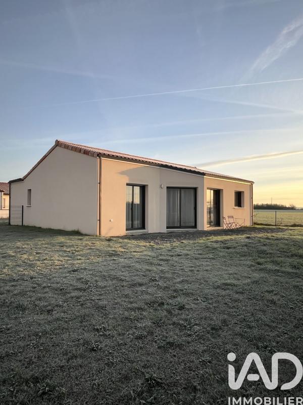 Maison - 90 m² - 5 pièces