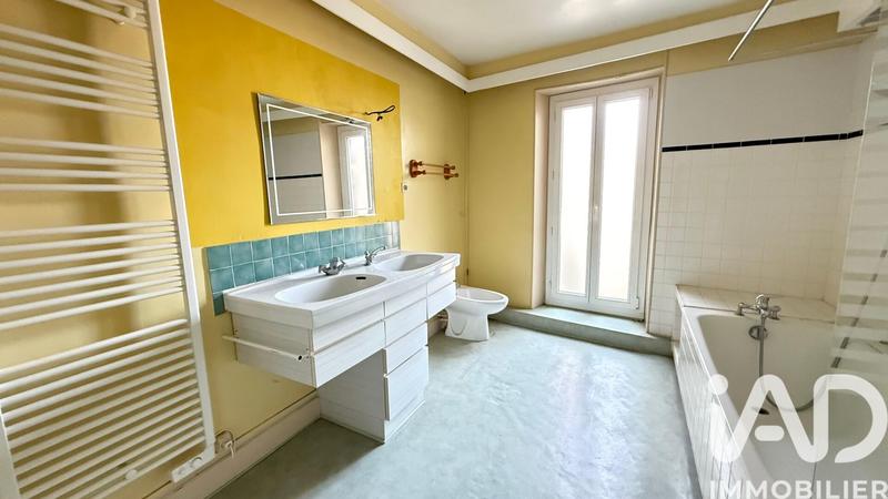 Maison de ville - 107 m² - 5 pièces