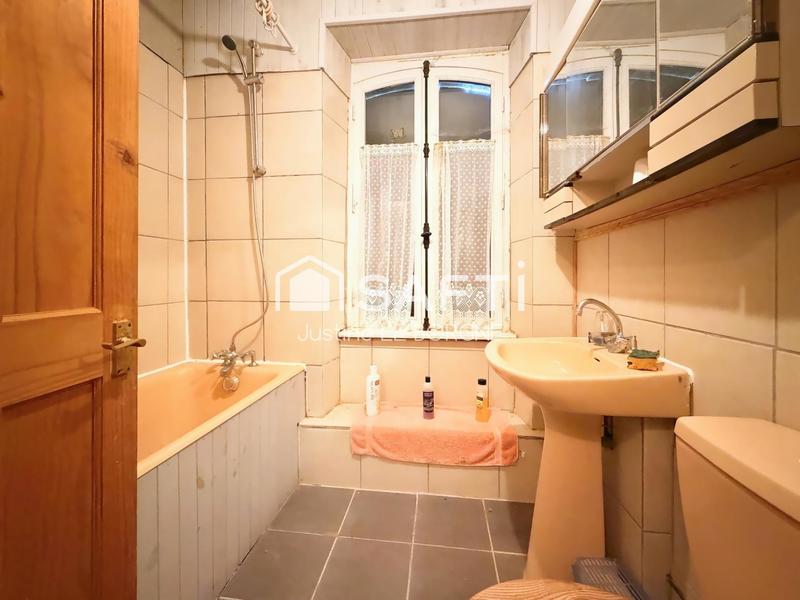 Maison - 95 m² - 6 pièces