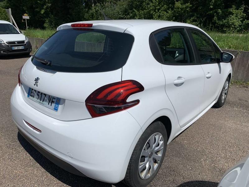 Peugeot 208 affaire 1.6 Bluehdi 100 Premium Pack