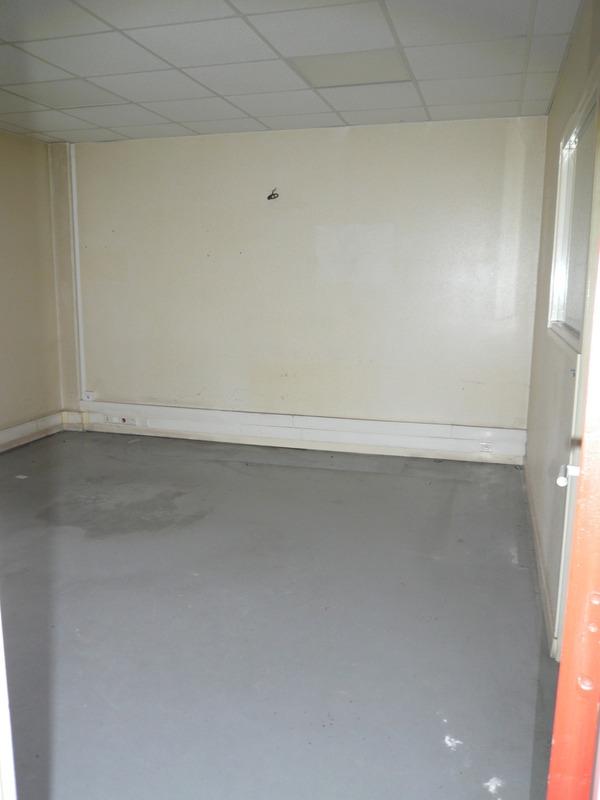 Local commercial - 1 440 m² - 9 pièces