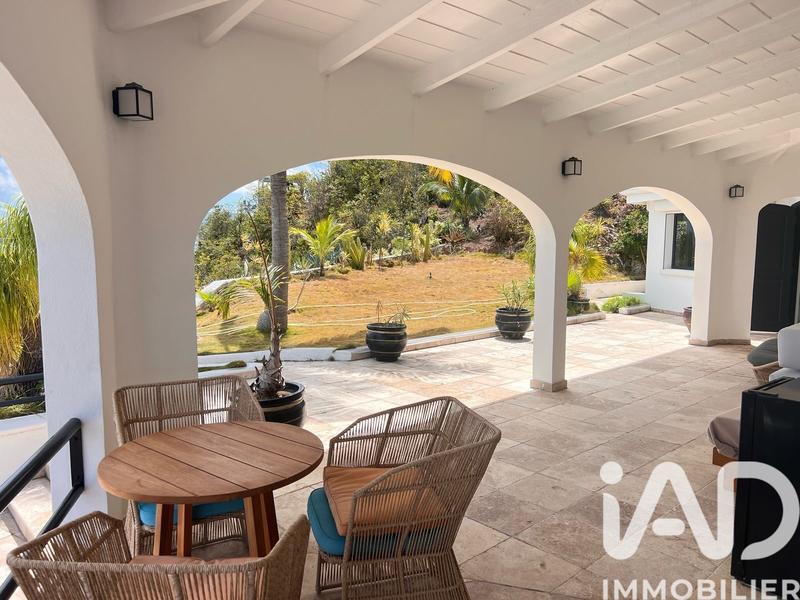 Maison - 400 m² - 9 pièces