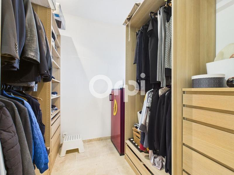 Villa - 200 m² - 6 pièces