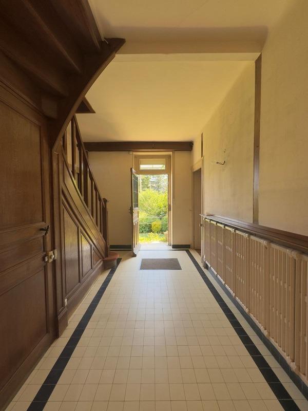 Maison - 198 m² - 8 pièces