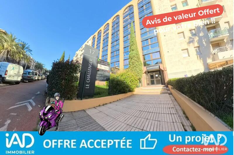 Local commercial - 115 m²