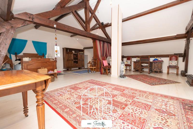 Pavillon - 180 m² - 6 pièces